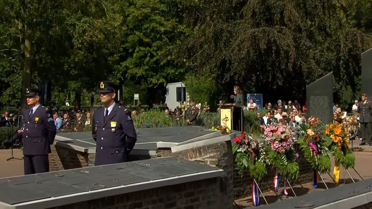 Yesilgöz staat op Indië-herdenking stil bij Molukse veteranen