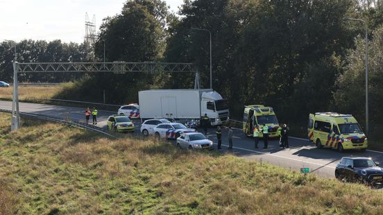 Motorrijder overleden door ongeluk. Motorrijder overleden door ongeluk.