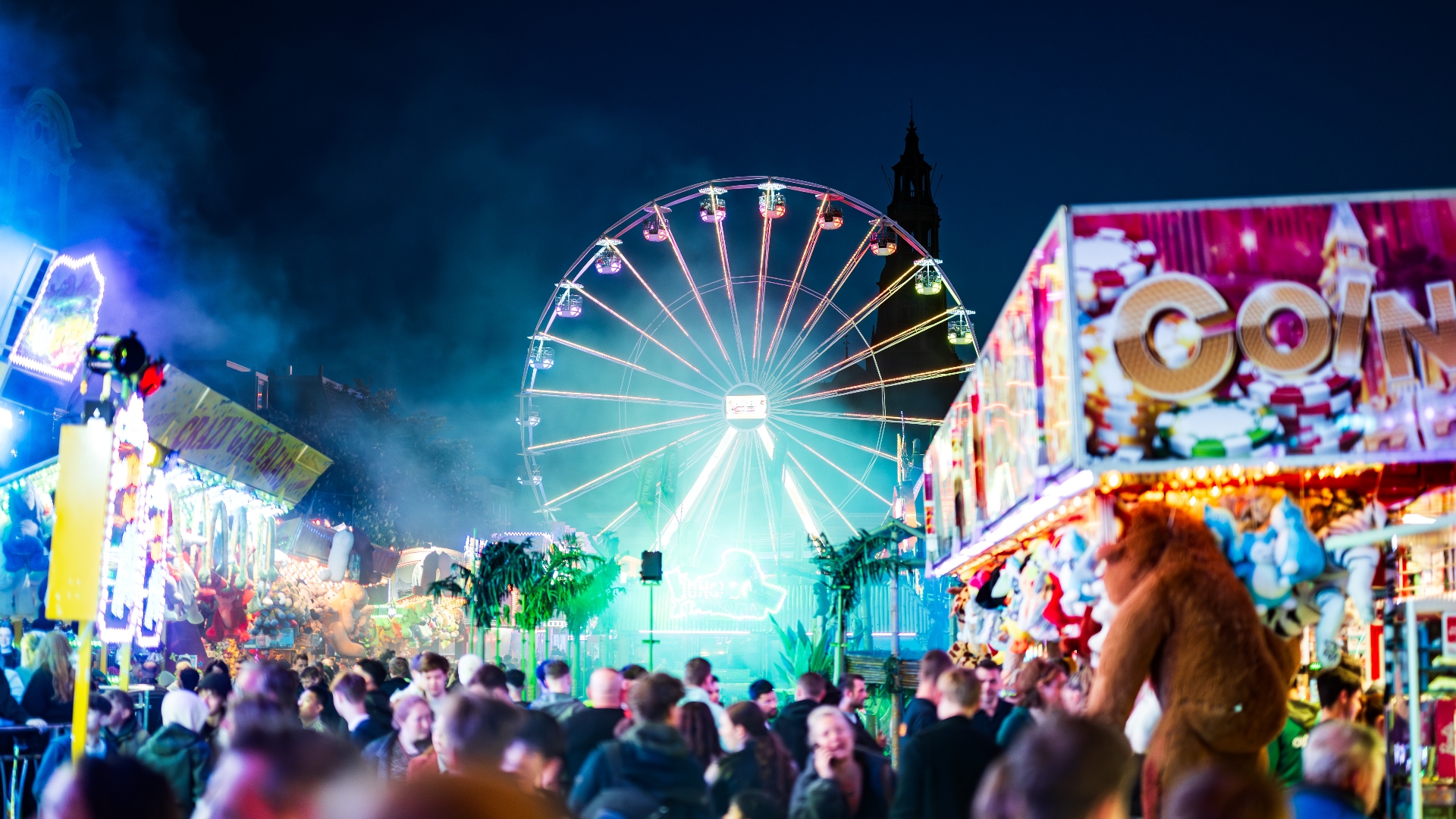 Burgemeester: Meikermis moest eerder dicht door dreiging grote groep jongeren met messen