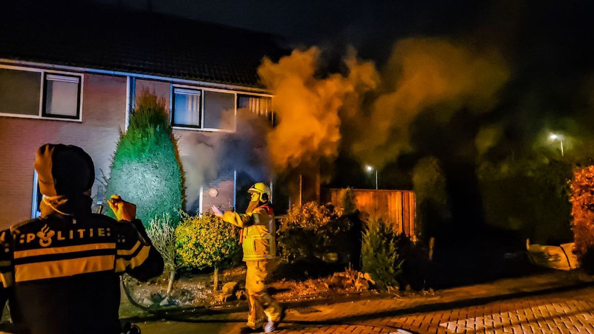 Flinke schade bij woningbrand in Losser