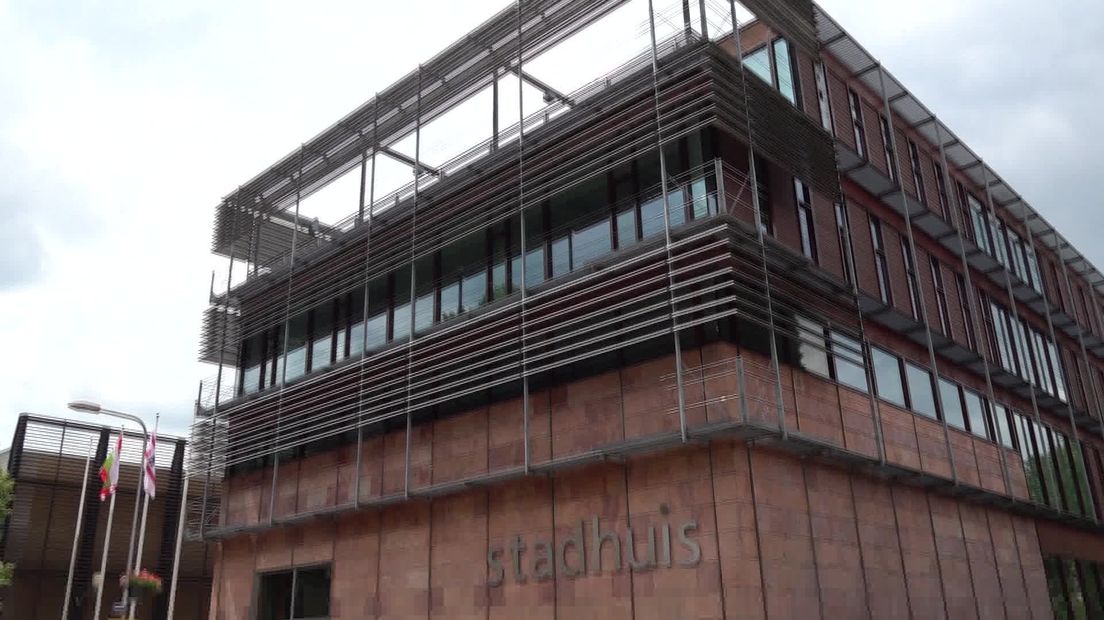 Twee miljoen euro extra nodig voor verbouwing stadhuis Meppel