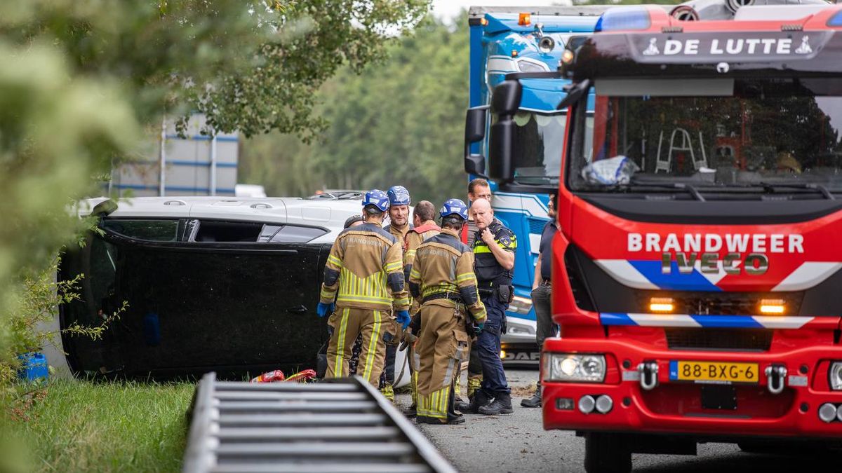 112 Nieuws: gewonde bij ongeval op A1 bij Oldenzaal