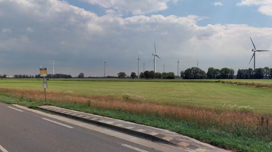 De windmolens in Weijerswold gezien vanaf de Europaweg (Rechten: Windunie en Pure Energie)