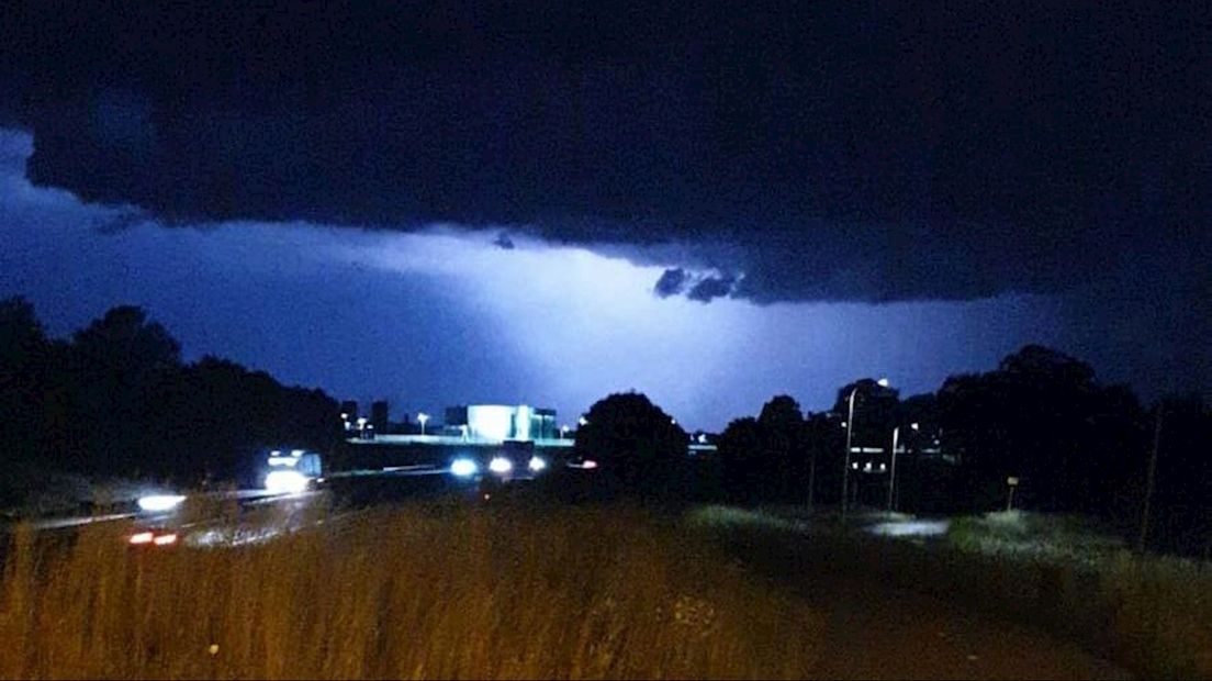 Onweer trekt over Overijssel