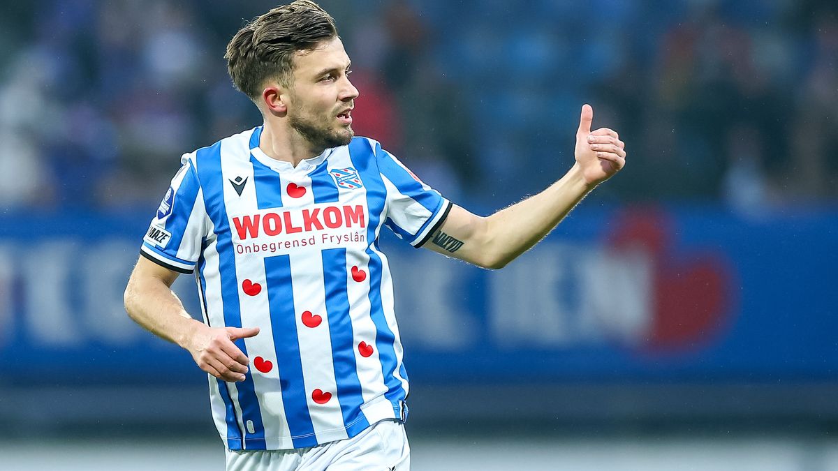 Dylan Vente staat weer op het trainingsveld na 'paspoortgate': 