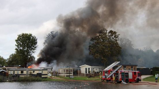 Doden bij ongeval • uitslaande brand. Doden bij ongeval • uitslaande brand.
