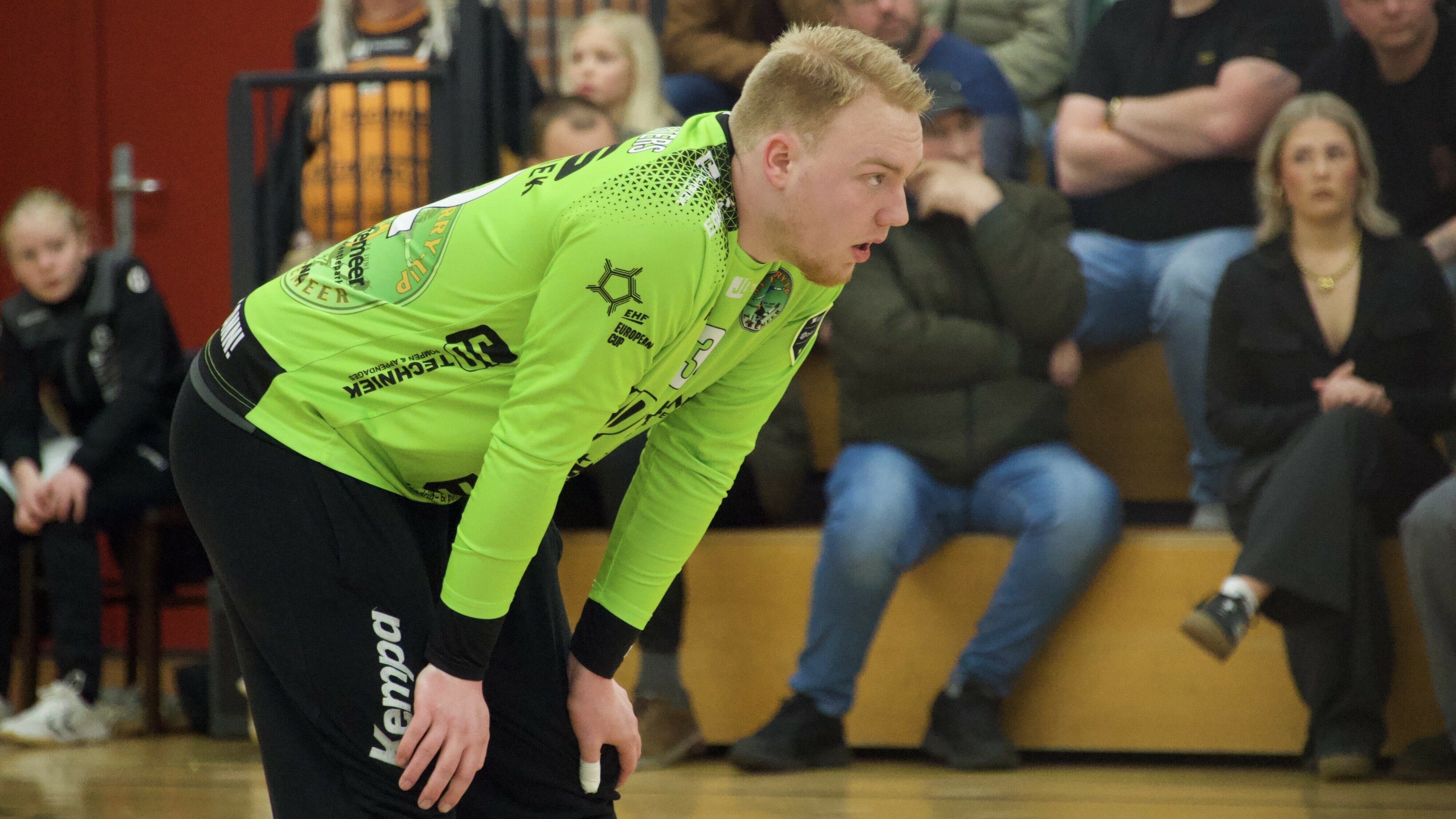 Hurry-Up en Schoolmeesters lopen tijdens thuiszege geen schade op: 'De beker moet mee naar Zwartemeer'