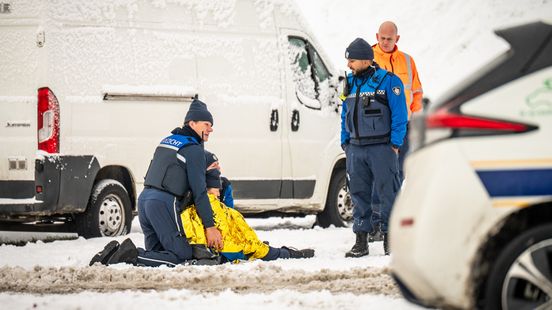 Boa naar ziekenhuis na sneeuwballengevecht Nieuws
