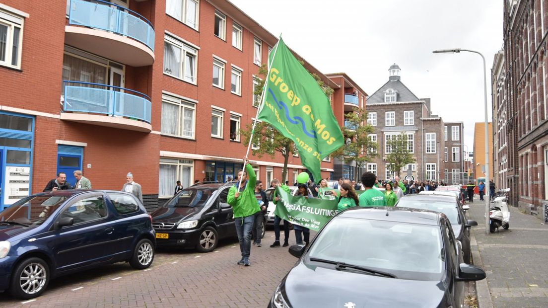 Buurtbewoners demonstreerden tegen de afsluiting van de Schilderswijk