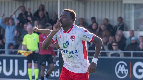 Amateurvoetbal | Katwijk in slotfase onderuit in eigen huis - Latif wederom trefzeker bij Noordwijk Home