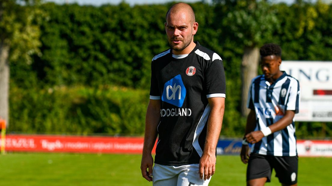 Verdediger Frank Voorwald maakte de openingstreffer voor Hoogland in het duel met RKZVC