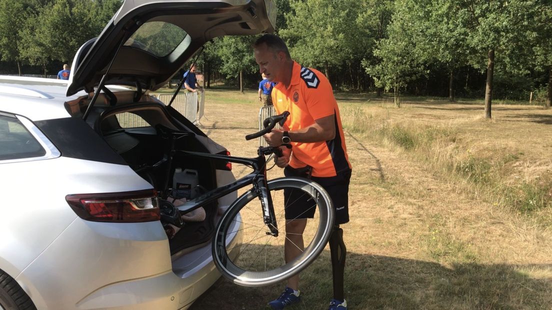 Edwin de Wolf verloor zijn linkerbeen door een landmijn