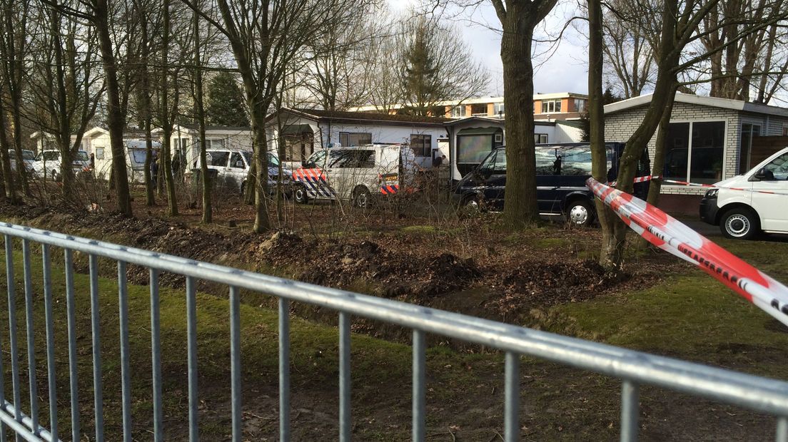 De grote politie-inval op het woonwagenkamp in maart 2015 (Rechten: archief RTV Drenthe)
