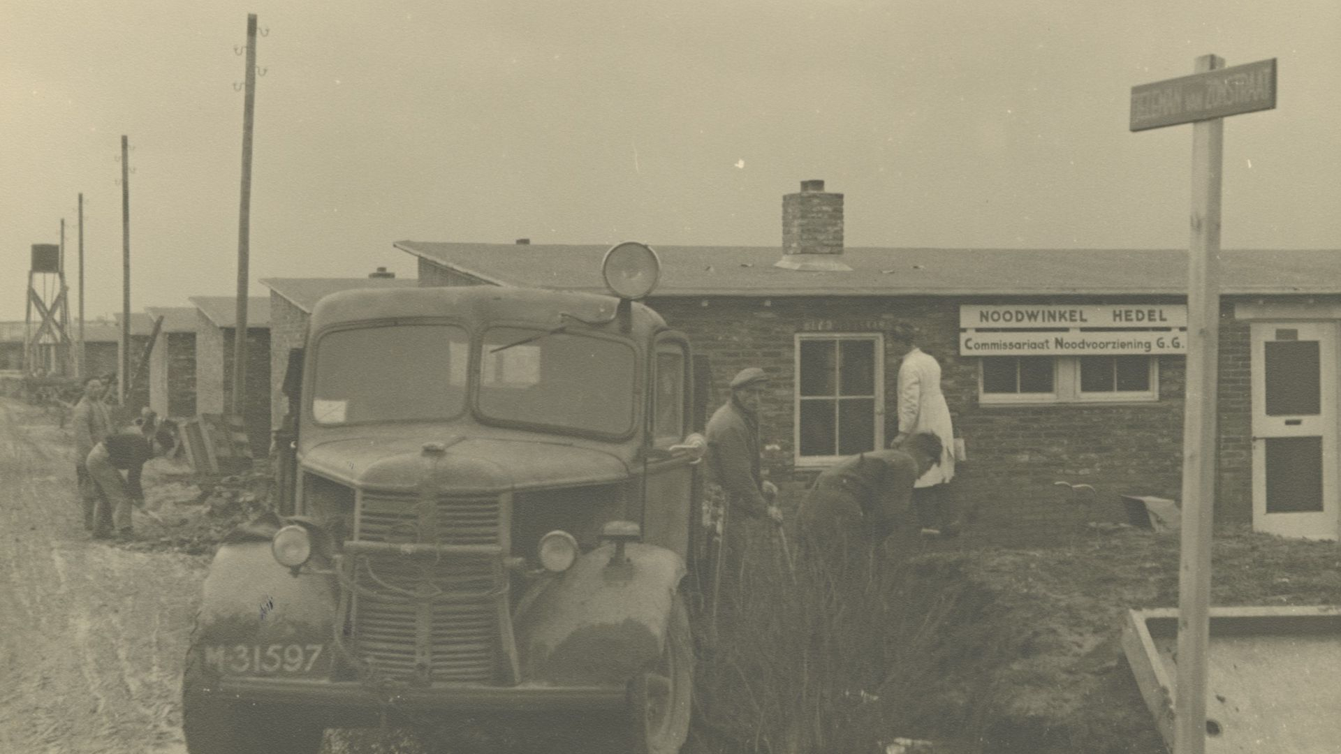 Hoe een dorp uit de vuurlinie herrees: miljoen stenen voor herbouw schoongebikt