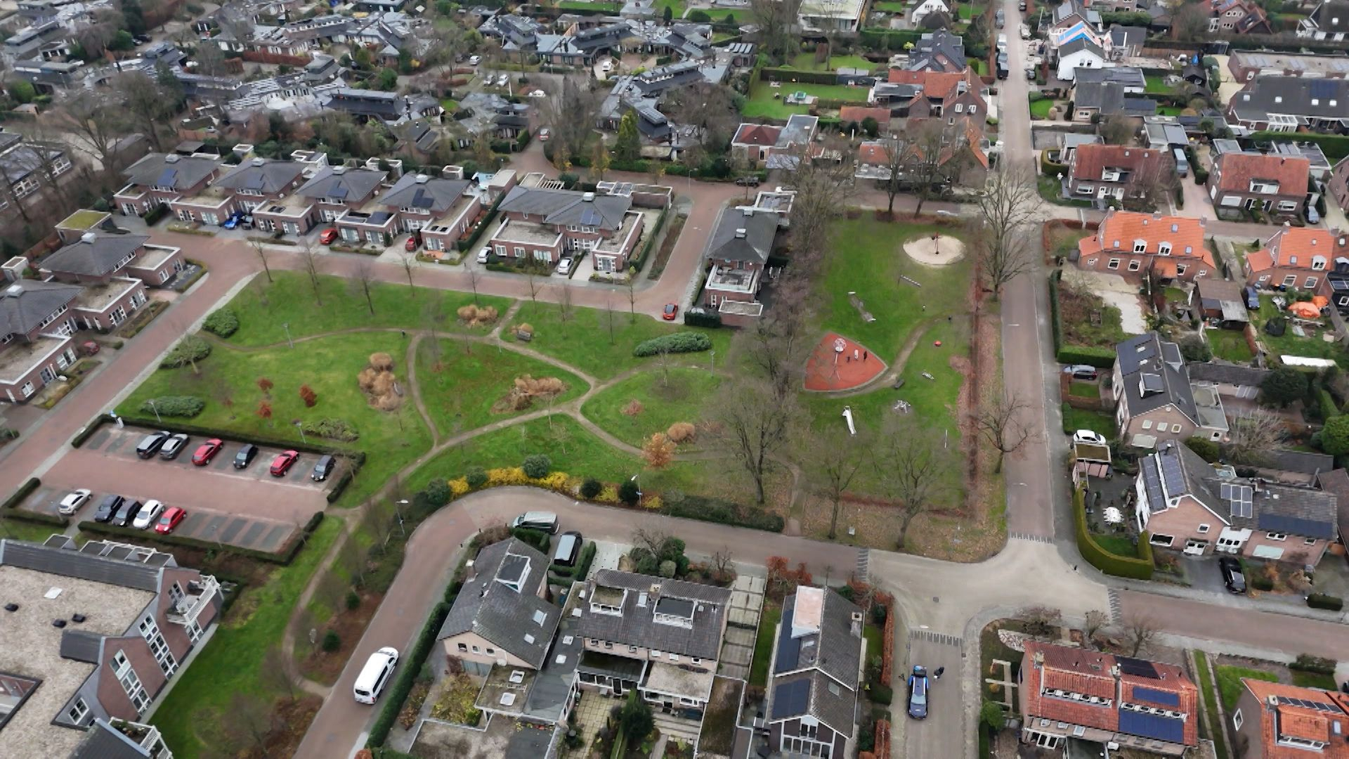 Gebroken tand en hoofd kapot na opmerking vuurwerk, politie zoekt 'jongen met het witte petje'