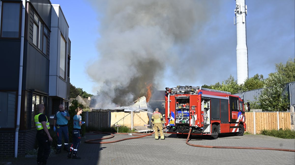 112 Nieuws: Grote brand in Wierden | Snelkraak bij juwelier in Hengelo