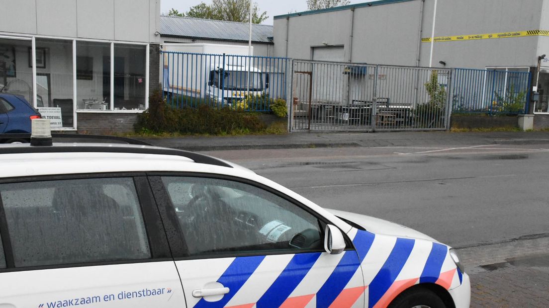 De politie bij het pand