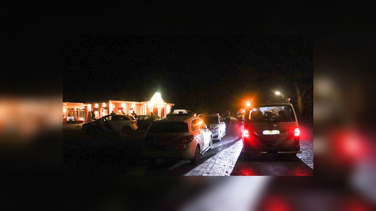 Vrouw raakt zwaargewond bij vechtpartij in kroeg in Augustinusga