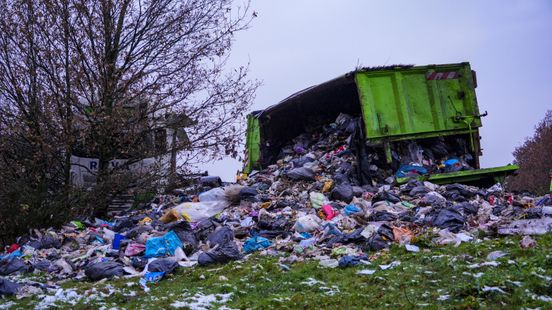 Gekantelde vrachtwagen bij Hoogeveen: A28 definitief vrijgegeven.