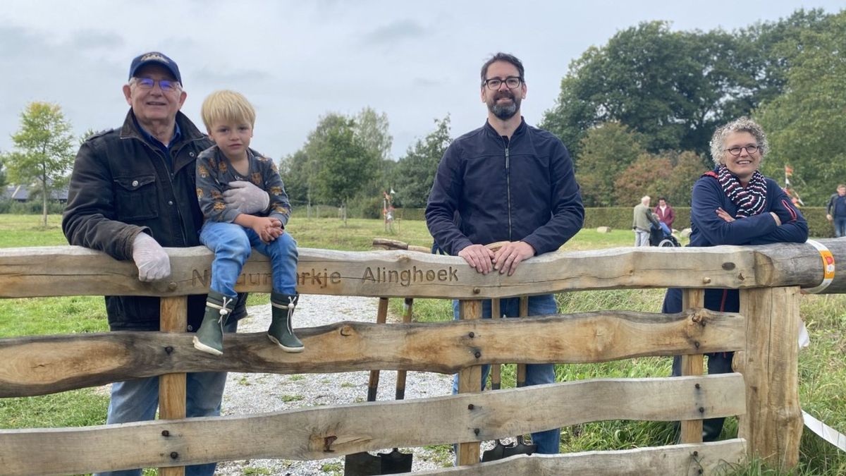 Drenthe komt samen op Burendag: 'Heel snel 2500 bloembollen de grond in'