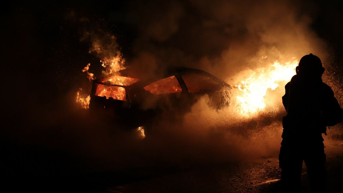 112-nieuws 17 november: Vrachtwagen in de sloot op A7 | Verdachte aangehouden voor schietpartij