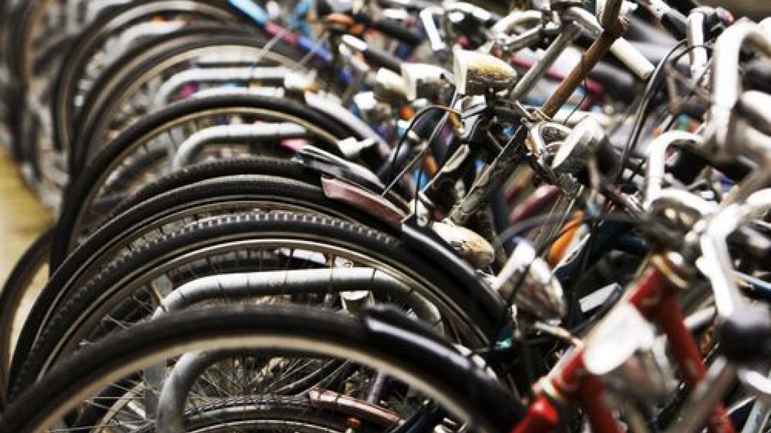 Wageningse bushaltes krijgen extra fietsenrekken