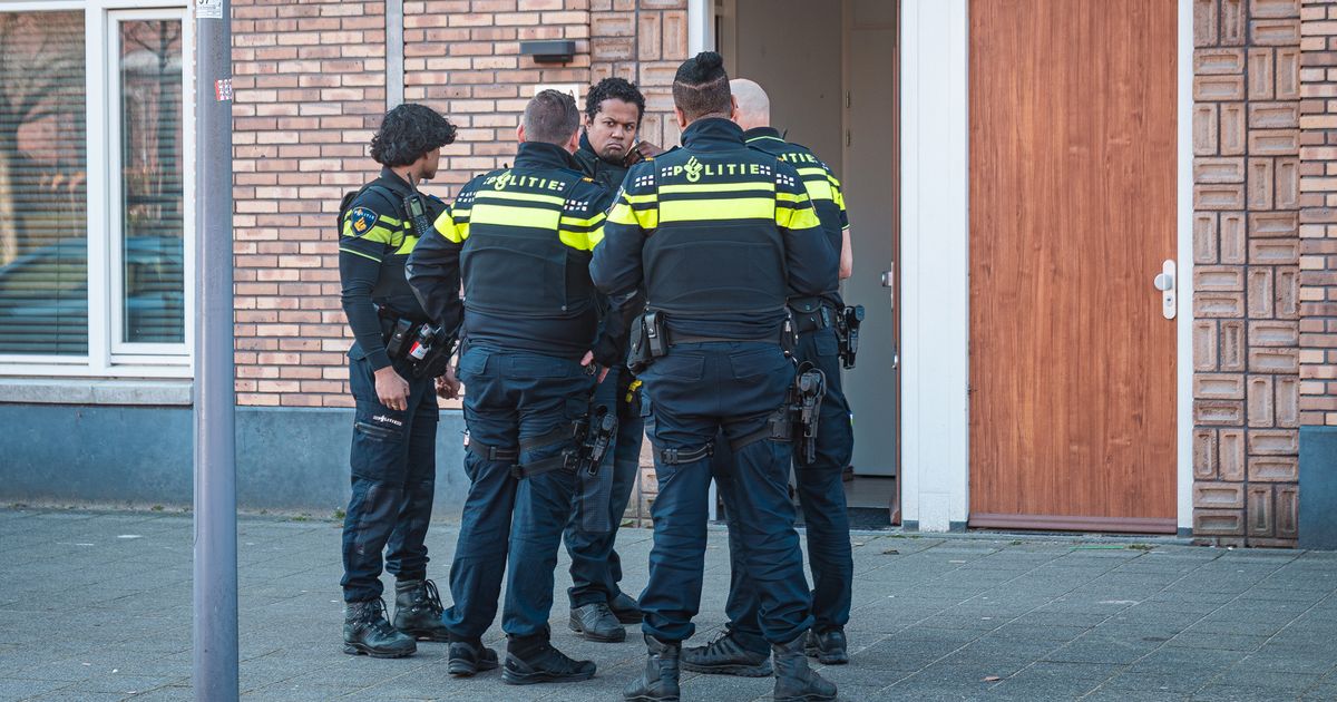 Vrouw bedreigd bij woningoverval, jongen vast in modder