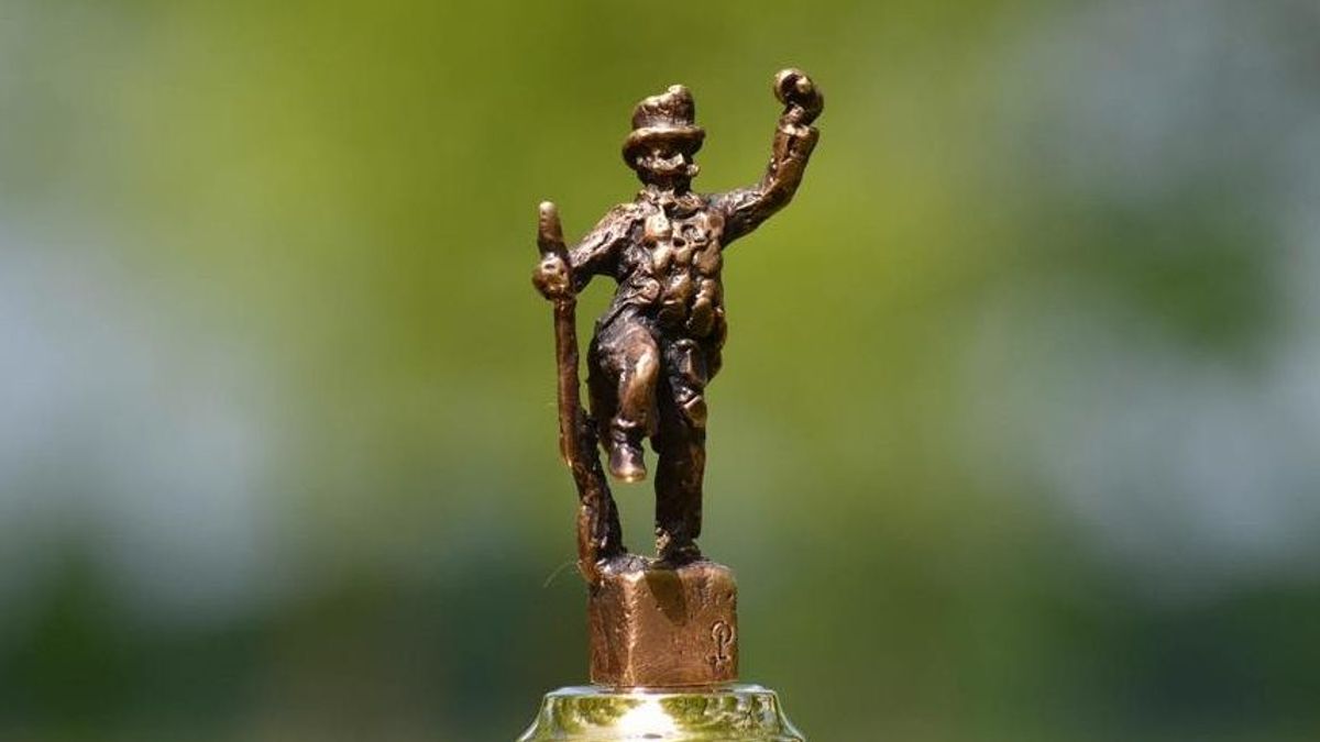 D'n Um op tamboerstok St. Urbanus Maasniel bij OLS