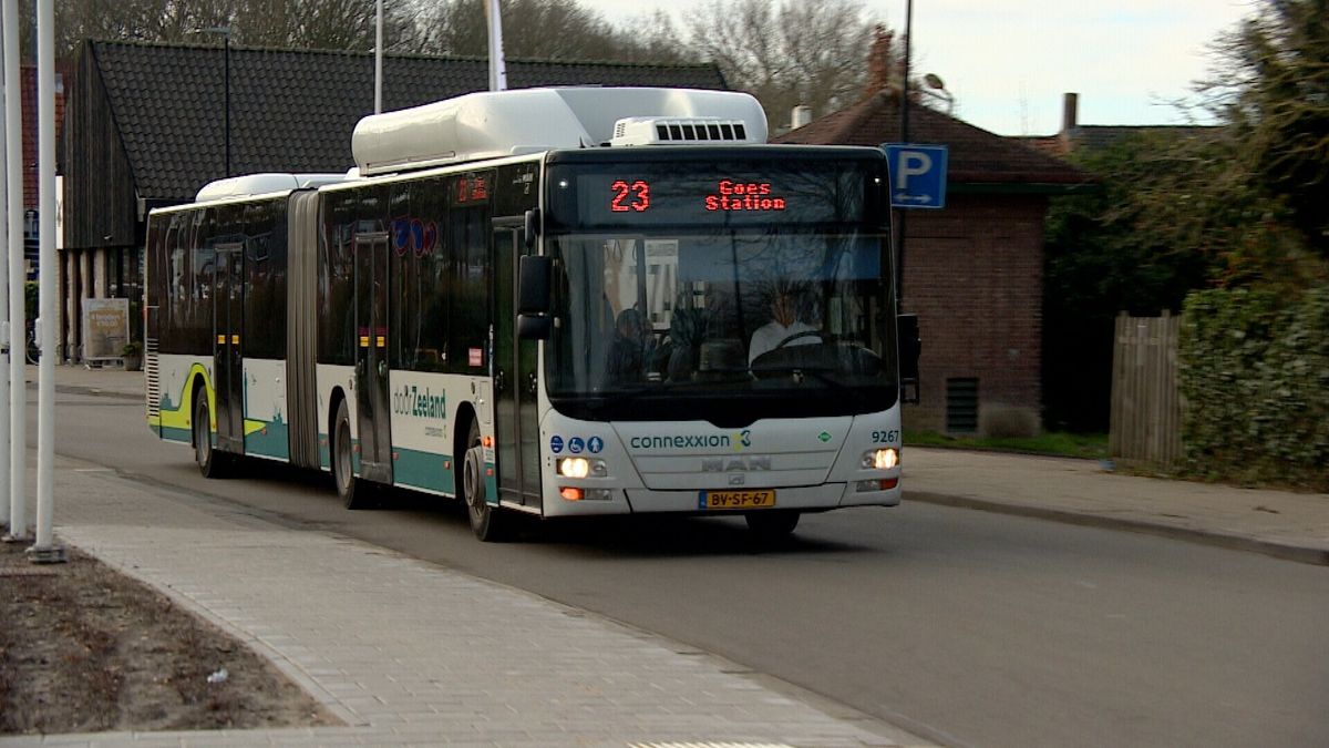 Planbureau zet vraagtekens bij verplaatsen bushaltes buiten dorpskernen