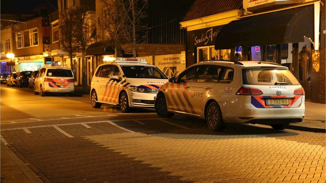 Een avondwinkel in Almelo is overvallen