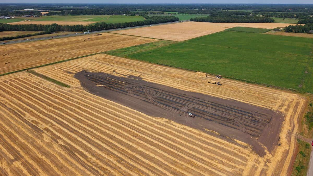 Akkerbranden houden brandweer en boeren bezig: 'Zorg dat je de brand direct zelf kunt blussen'
