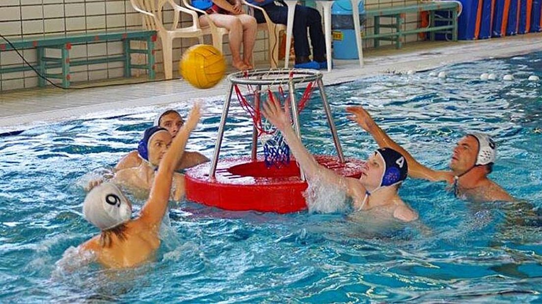 Waterbasketbal
