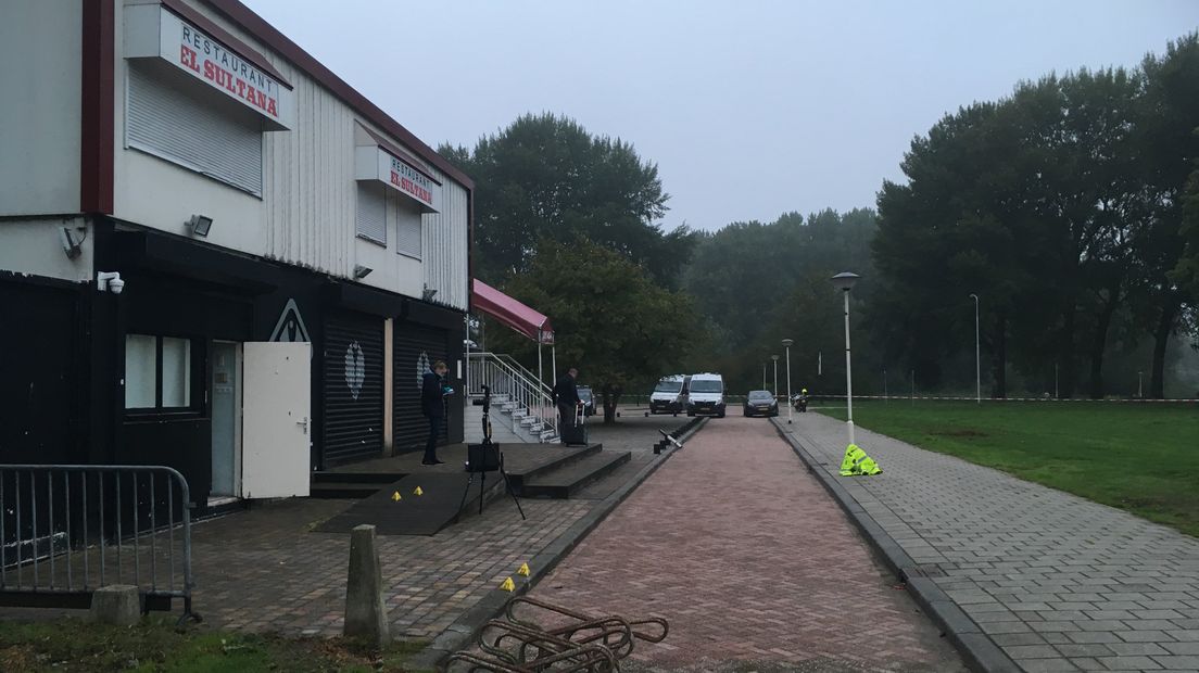 Club Magnum, de ochtend na het schietincident. 