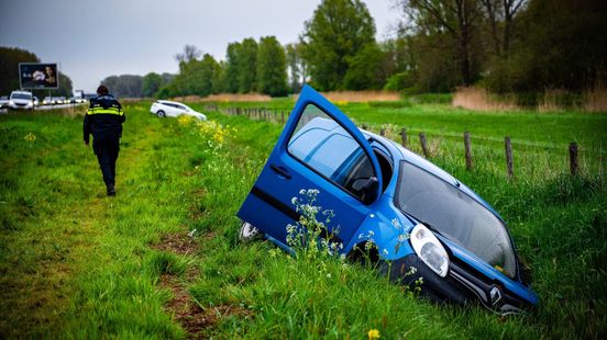 Frontale botsing • explosies bij flats. Frontale botsing • explosies bij flats.