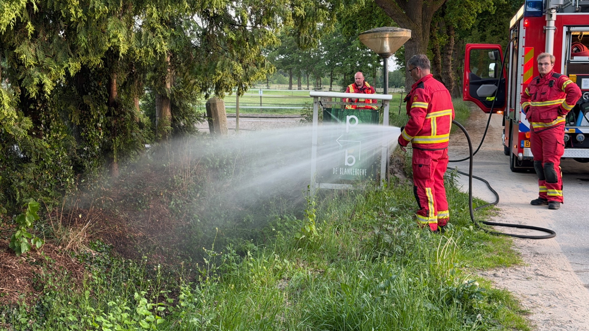112-nieuws maandag 25 mei: Natuurbrand in Noordlaren