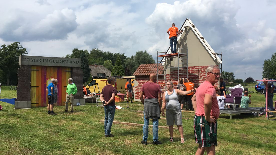 Van 7 tot en met 25 augustus trekt Angelique Krüger door de provincie, op zoek naar de 'Mooiste plaats van Gelderland'. Vandaag zijn we in Wenum-Wiesel. In dit blog houden we je op de hoogte van de verrichtingen van het team en de laatste ontwikkelingen.