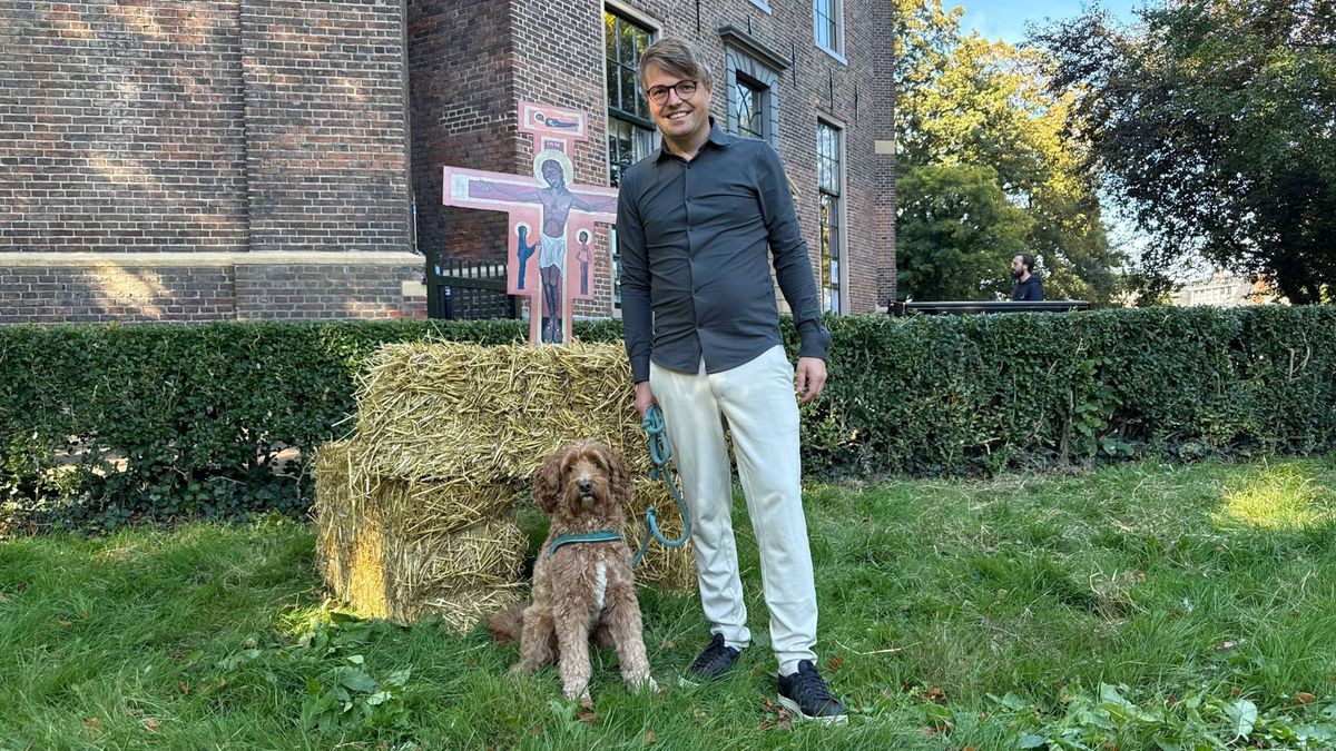 Baasjes laten hun honden zegenen op dierendag: ‘Dat verdienen ze wel’
