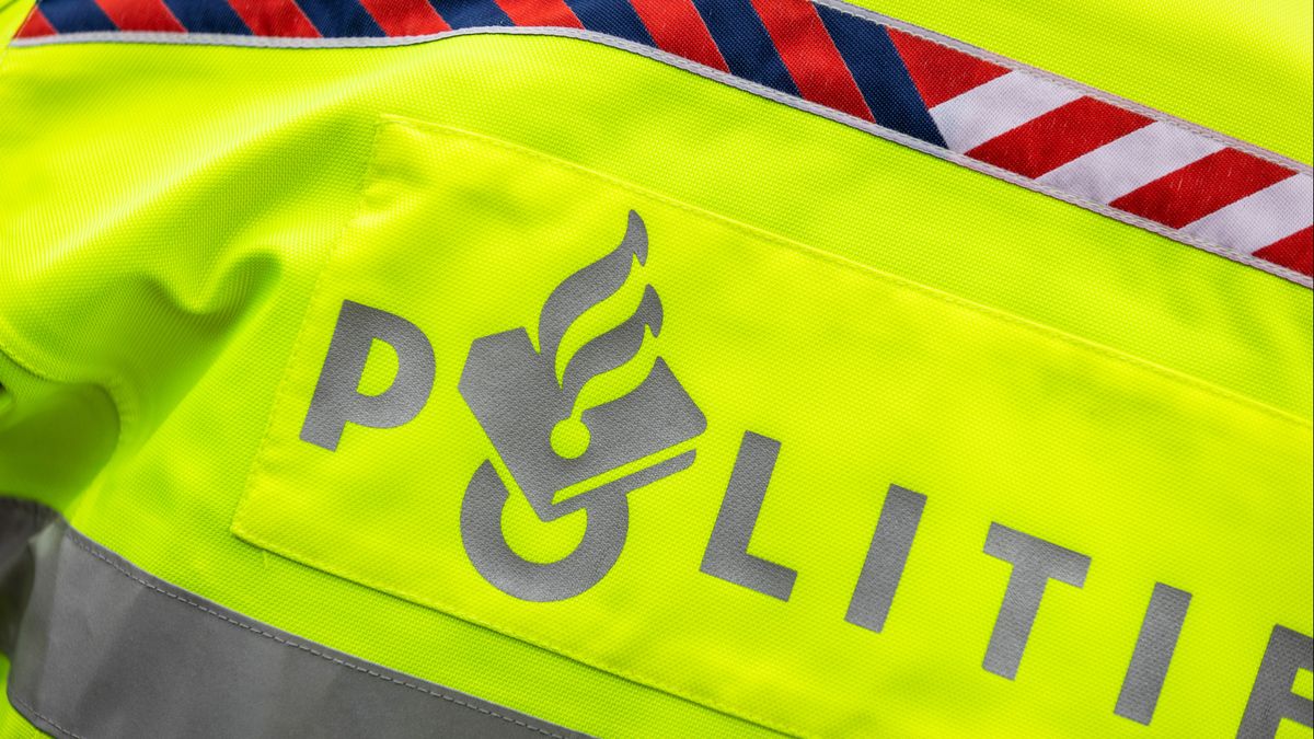 112-nieuws | Auto botst op vrachtwagen - Politie zoekt getuigen steekincident