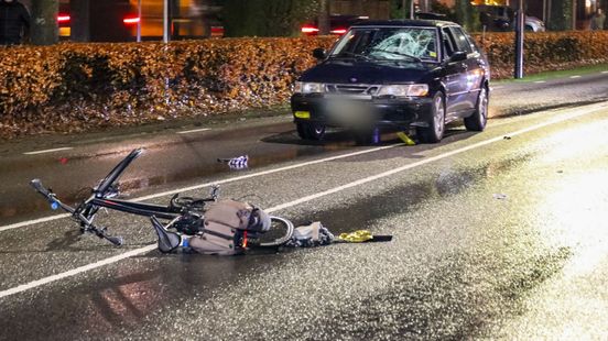 Veel blikschade bij ongeval • fietser geschept.