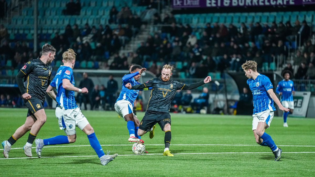 FC Emmen geeft zege in slotfase uit handen tegen Den Bosch