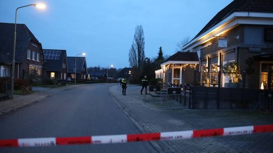 Man met 'vuurwapen' opgepakt, politie lost schoten