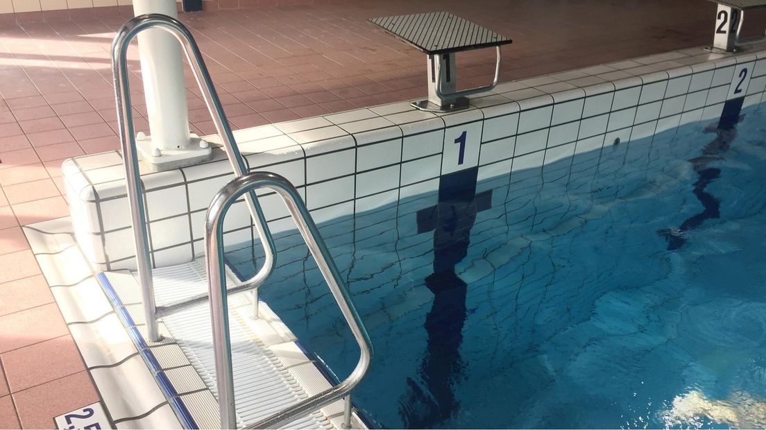 Blootzwemmen in Borgelerbad, afgeschermd voor pottenkijkers