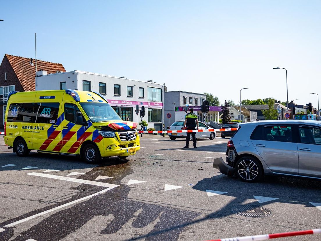Ambulance betrokken bij kop-staartbotsing in Capelle aan den IJssel