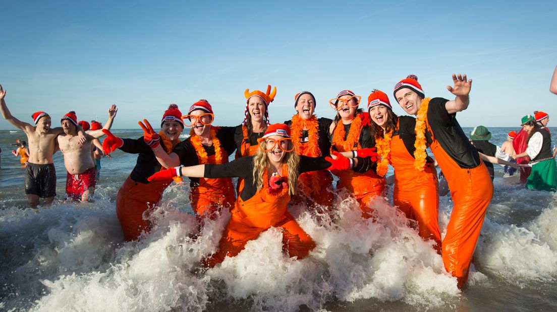 Nieuwjaarsduik 2016 | foto ANP