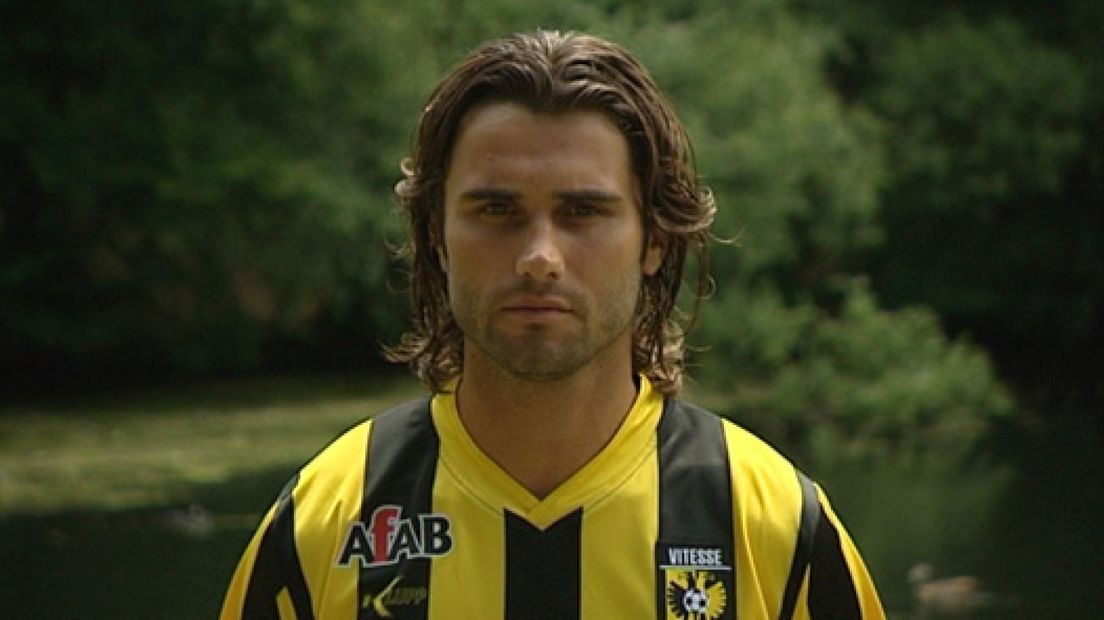 Santi Kolk bezorgt Vitesse zege bij Roda JC