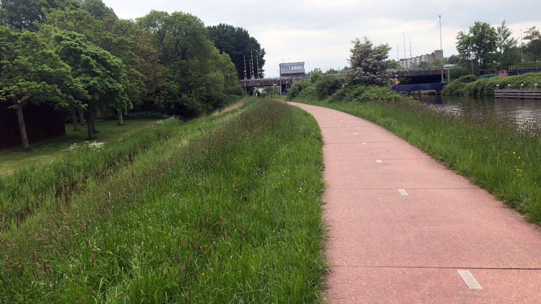 Het Jaagpad richting Zernike, waar een dodelijke steekpartij plaatsvond