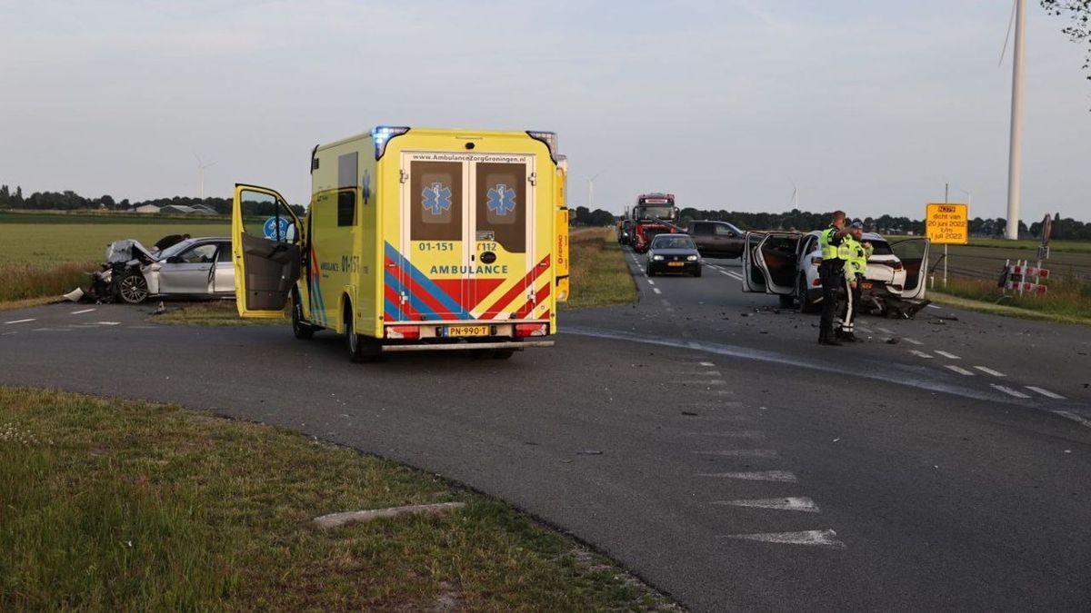 Drie gewonden door kop-staartbotsing op kruising bij Nieuw-Buinen