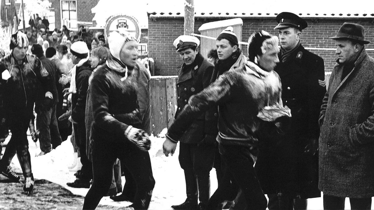 Wie heeft meegedaan aan de Hel van '63? Het Schaatsmuseum in Hindeloopen zoekt u!