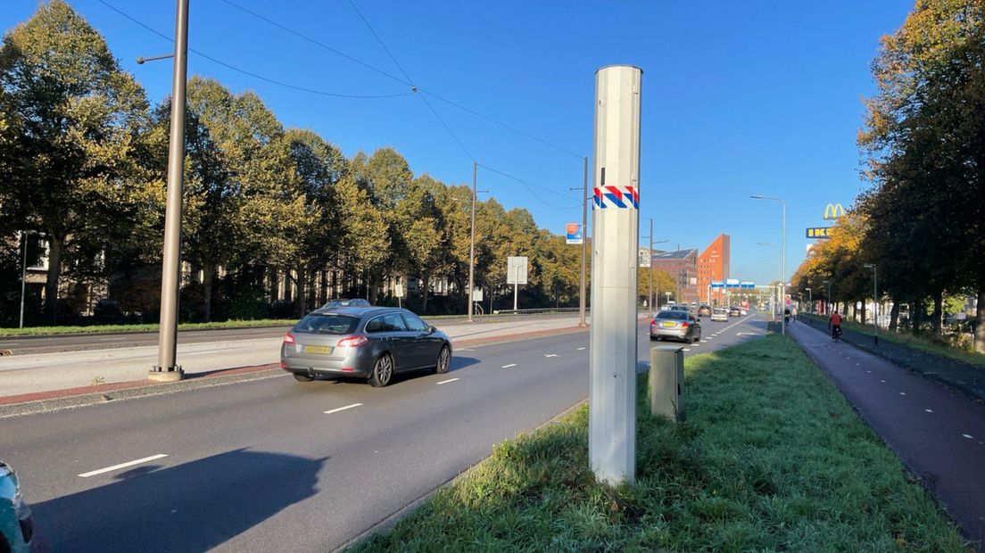 De flitspaal aan de Europaweg in Groningen