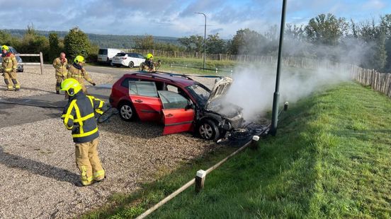 vijf gewonden bij auto-ongeluk • brand in keuken. vijf gewonden bij auto-ongeluk • brand in keuken.